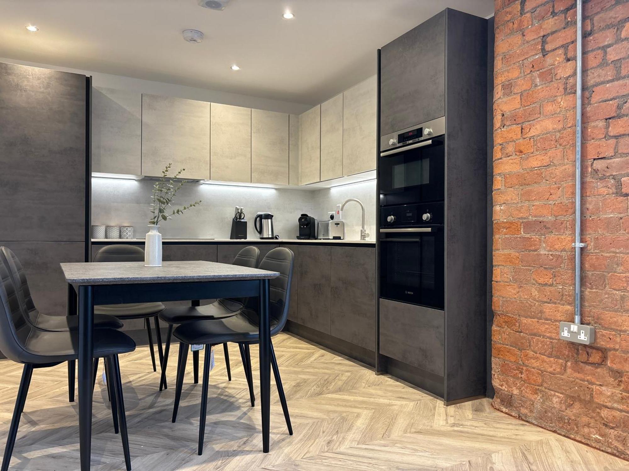 Manchester Apt, Free Parking, Business, Couples & Families Dış mekan fotoğraf