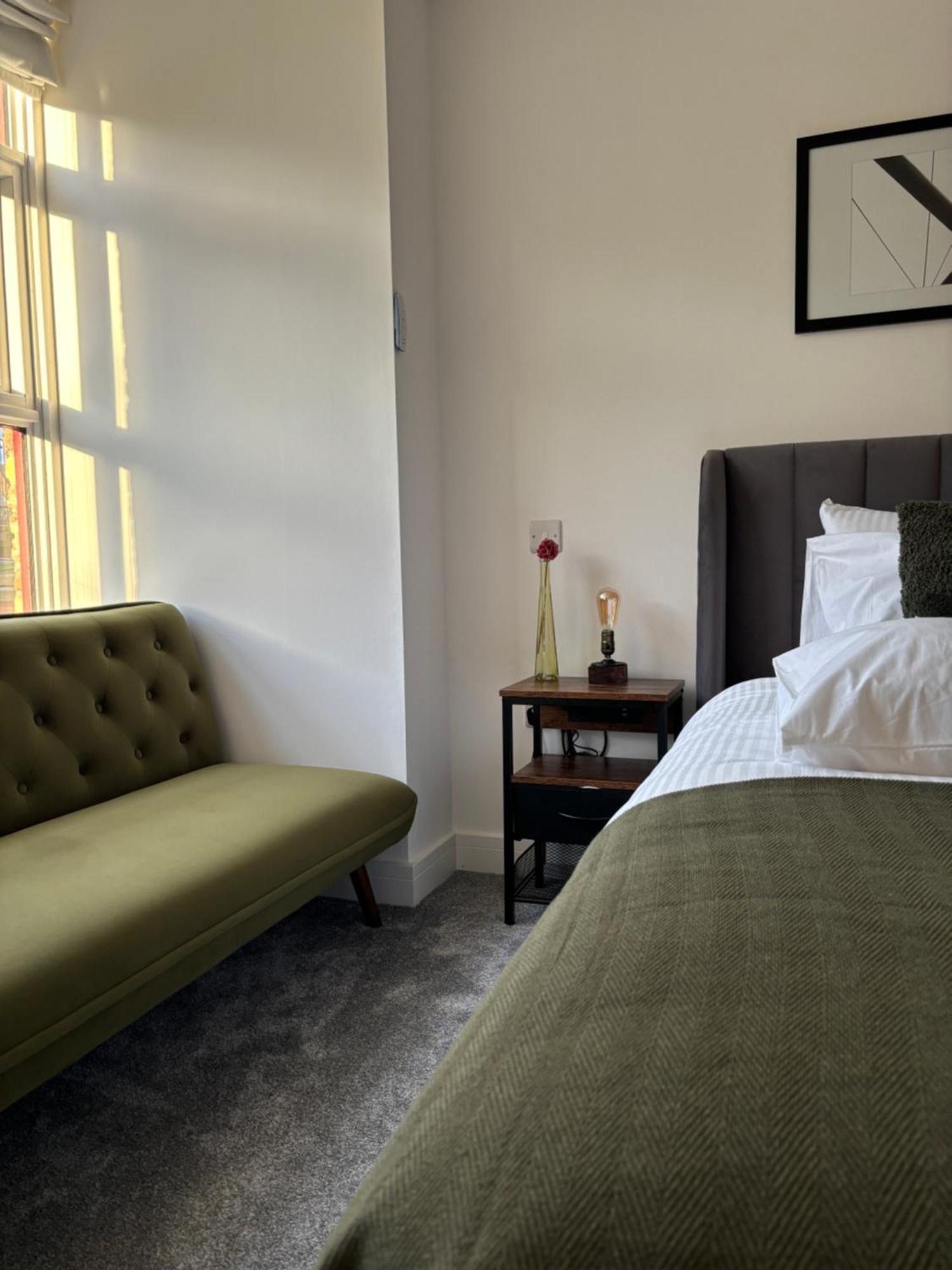 Manchester Apt, Free Parking, Business, Couples & Families Dış mekan fotoğraf